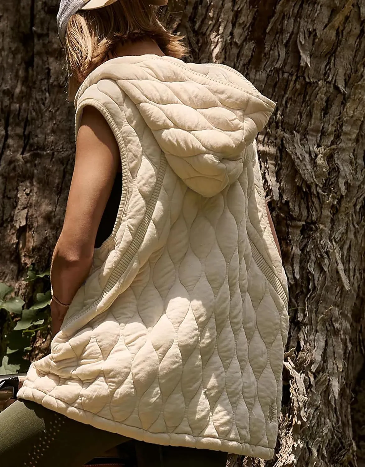 Kedera Women's Oversized Puffer Vests Sleeveless Fall Jacket Hooded Vest 2024 Casual Warm Winter Coats Trendy Outerwear